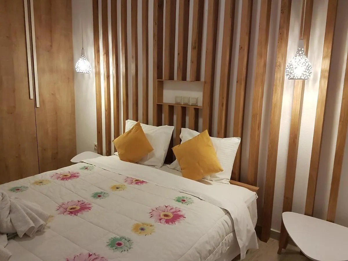 Marina Otel Nikiti